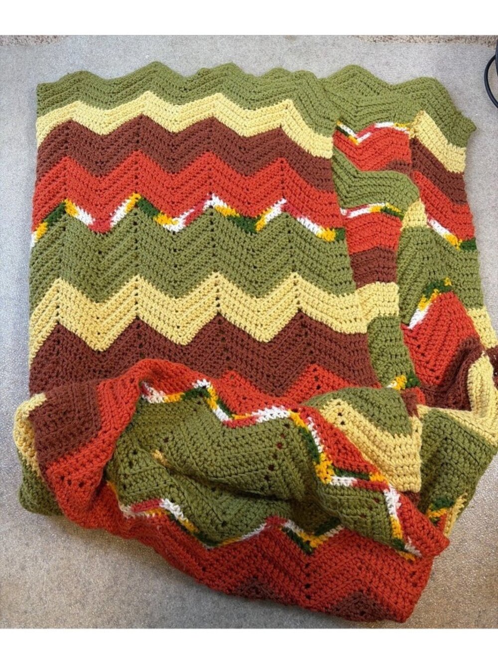 Vintage 70s Ripple ZigZag Chevron Afghan Blanket Throw 56x80 Cotton Blend Soft